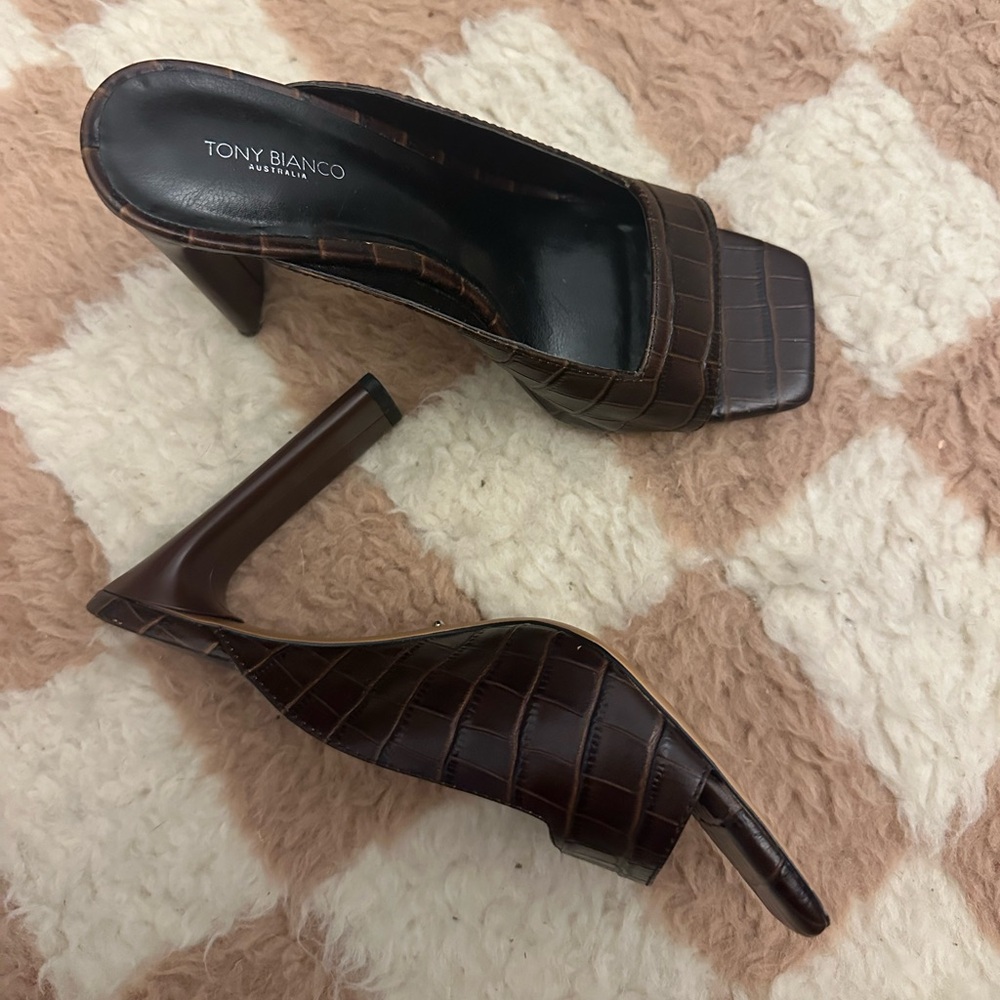 Tony Bianco heels.